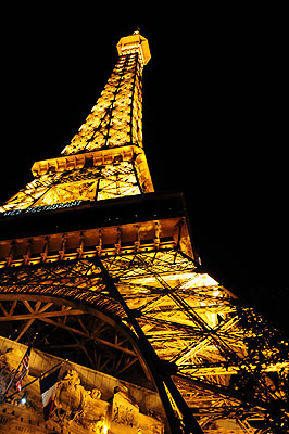 DSC_0111.jpg (4288x2848) NIKON D300 - 18-200mm f/3.5-5.6 // F3,8 // 1/30 sec // ISO 800 // 22,0 mm // no Flash // 2008:07:03 20:57:52 DSC_0111.jpg (4288x2848) NIKON D300 - 18-200mm f/3.5-5.6 // F3,8 // 1/30 sec // ISO 800 // 22,0 mm // no Flash // 2008:07:03 20:57:52